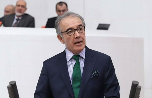 Ahad Andican Meral Akşener'i topa tuttu! 'İki çocuğumun başı üzerine yemin ederim sen de eder misin?'