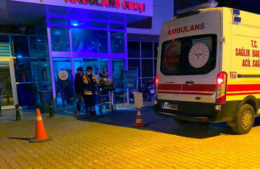 Konya'da lastiği patlayan motosiklet devrildi, 1 kişi yaralandı