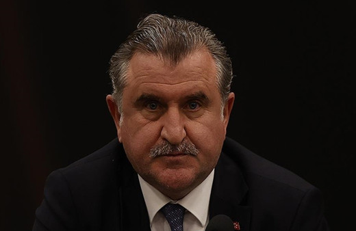 Bakan Osman Aşkın Bak: Bütün yurtlar tek tek dolaşılıyor, asansör sistemleri kontrol ediliyor