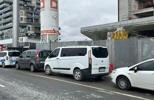 İstanbul'da şantiyede çalışan işçiler isyan etti