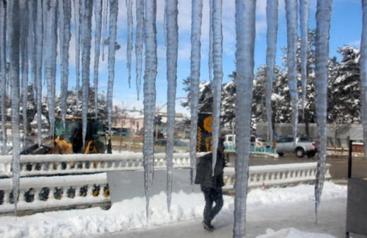 Bayburt'ta dondurucu soğuklar, hava sıcaklığı sıfırın altına düştü