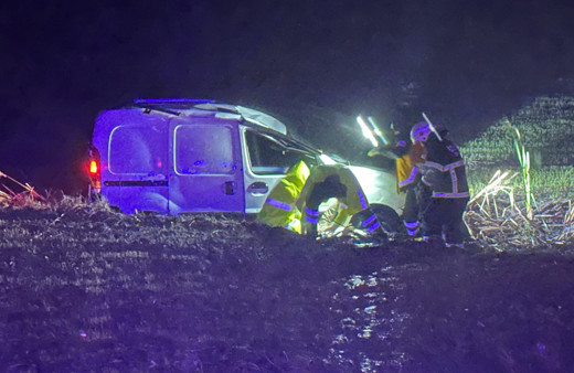 Tekirdağ'da sürücü hakimiyetini kaybetti, yoldan çıkan araç tarlaya uçtu