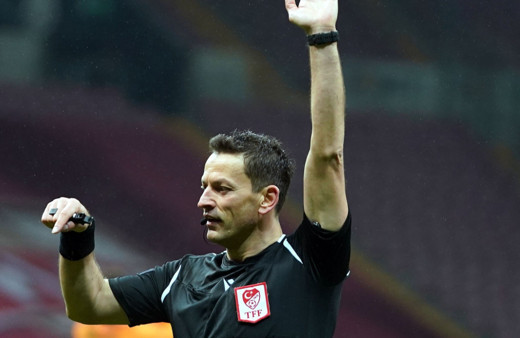 Sivasspor - Trabzonspor maçının hakemi Volkan Bayarslan olacak