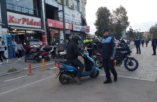 Düzce'de motosiklet sürücüleri denetlendi, 5 bin 232 TL cezai işlem uygulandı