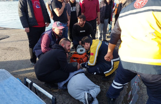 Zonguldak'ta arama çalışmalarını izlemek isteyen bir genç yaralandı