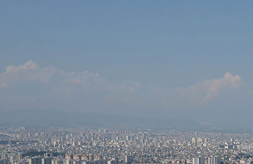 Pakistan'da hava kirliliği! Eğitime 2 gün ara verildi