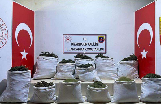 Diyarbakır'da 312 kilogram esrar ele geçirildi!