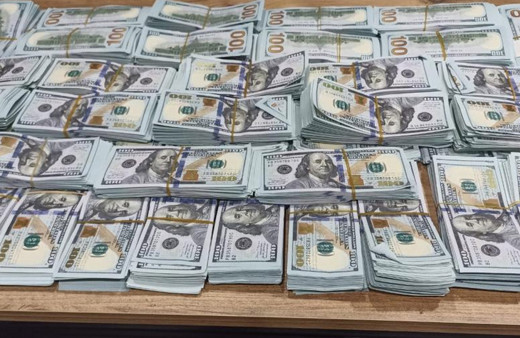 Havalimanında dolar operasyonu! Vücutlarına sarmışlar! Lübnanlı 2 yolcu yakalandı