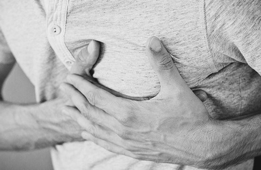 İzmir'de Öğretmenler Günü yemeğine katılan öğretmen kalp krizi geçirip öldü