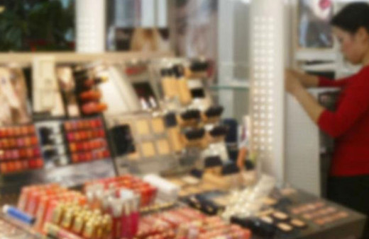 Merdiven altı kozmetik ürünler halk sağlığını tehdit ediyor!