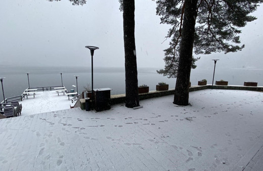 Bolu Abant Gölü Milli Parkı beyaza büründü, ortaya kartpostallık görüntü çıktı