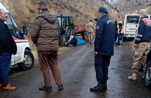 Çocuğun kullandığı traktörün altında kalan kişi öldü!
