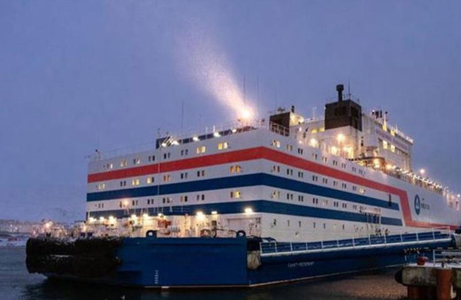 Dünyanın tek yüzer nükleer güç santraline ilk yakıt ikmali başladı!