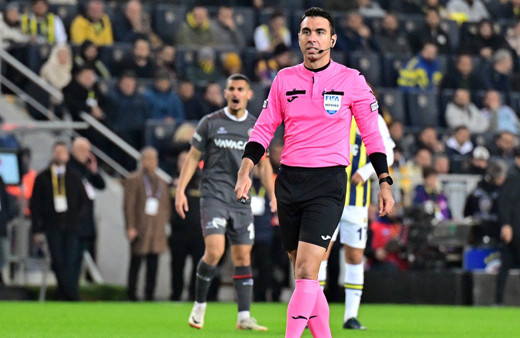 Fenerbahçe-Karagümrük maçının VAR kayıtları ortaya çıktı! Arda Kardeşler ile Hüseyin Göçek ne konuştu?