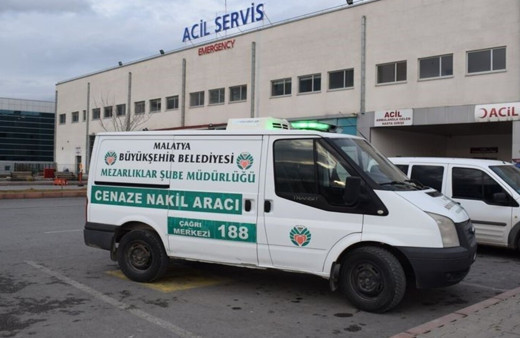 Malatya'da 6’ıncı kattan düşen işçi hayatını kaybetti