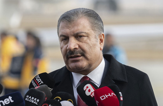 Türkiye Gazze'ye sahra hastaneleri kuruyor Yeni hastalar Türkiye yolunda Fahrettin Koca açıkladı