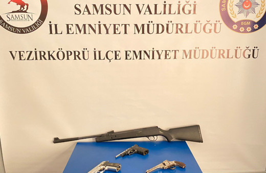 Samsun Vezirköpürü’de ruhsatsız silah ele geçirildi