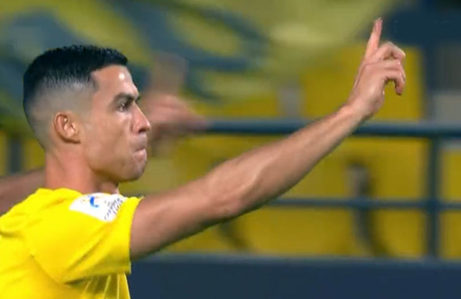 Cristiano Ronaldo, lehine çalınan penaltıyı iptal ettirdi! Takım arkadaşları alkışladı