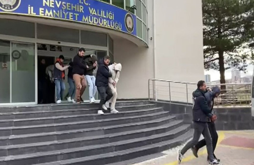 Nevşehir'de kargo dolandırıcıları yakayı ele verdi, 11 kişi gözaltına alındı