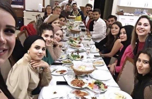 Dilan Polat’ın “Şampiyonalar Ligi” fotoğrafında bulunan fenomenlere soruşturma! Hepsine yasak geldi