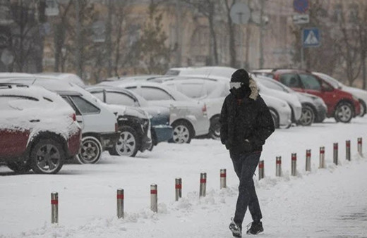 Ukrayna'da dondurucu soğuklar nedeniyle 10 kişi öldü