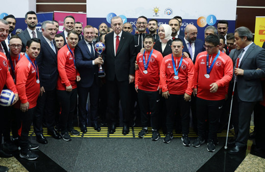 Cumhurbaşkanı Erdoğan Futsal Milli Takımı'nı kabul etti