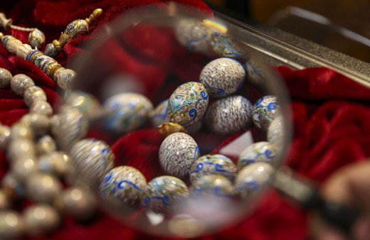 Tespih tanelerine Kur'an-ı Kerim'in 30 cüzünü işledi!