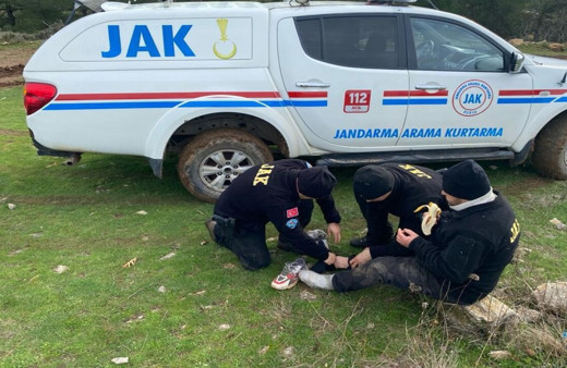 Bursa'da ormanda kaybolan adamı JAK timleri buldu