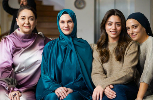 Farah Zeynep Abdullah'tan 'hayırlı cumalar' paylaşımı