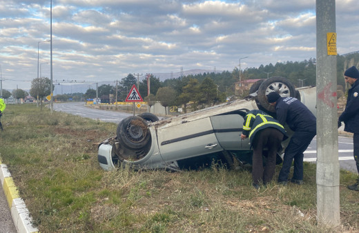 Araç takla attı, evli çift yaralandı