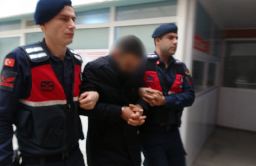 Eski sevgilisinin evine tabanca ve bıçakla dayanan şüpheli serbest bırakıldı