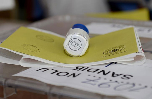 Bakan Yardımcısı istifa edip AK Parti'den aday adayı oldu