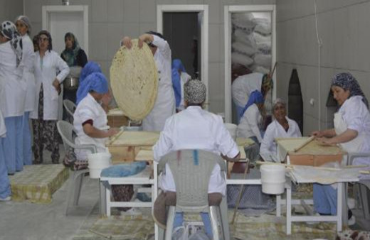 Kayseri'de yufka yapan kadınların hedefi dünyaya açılmak