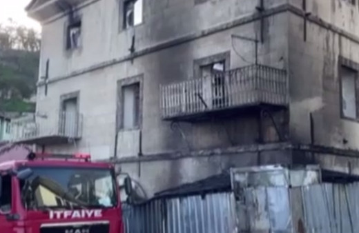 Bursa'da 153 yıllık tarihi mekan alevlere teslim oldu