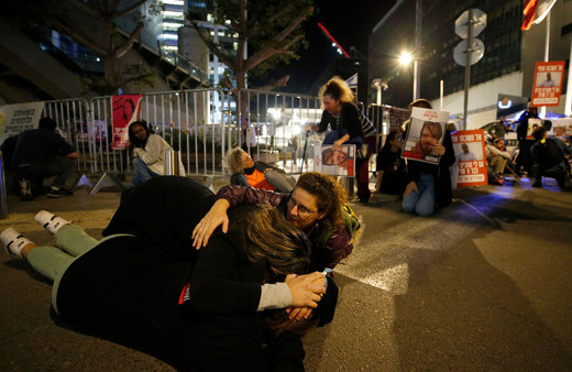 İsrail kendi kendini bombaladı! Demir Kubbe füzesi yanlış yere düştü! Büyük panik kamerada