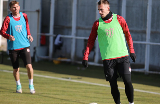 Sivasspor, Fenerbahçe maçına yaptığı antrenmanla hazırlıklarını tamamladı