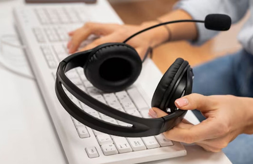 Dolandırıcılar İstanbul'da çağrı merkezi kurmuş! 44 kişi yakalandı