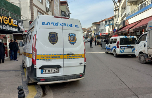 Husumetlisini kıraathanede tabancayla vurdu