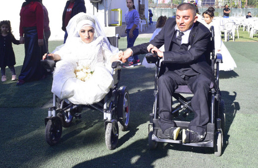 Engel tanımayan çift dünyaevine girdi!