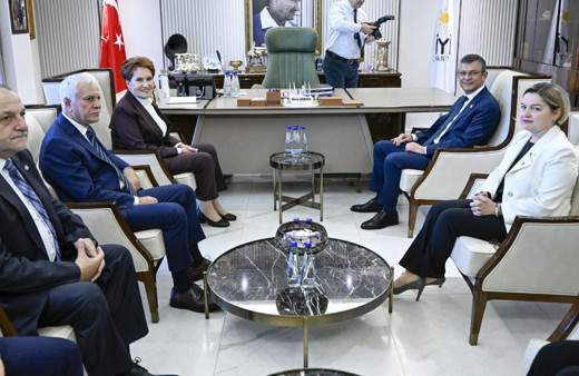 İYİ Parti'de CHP ile işbirliği kavgası! Meral Akşener sadece dinledi! İşbirliği diyenler çoğunlukta