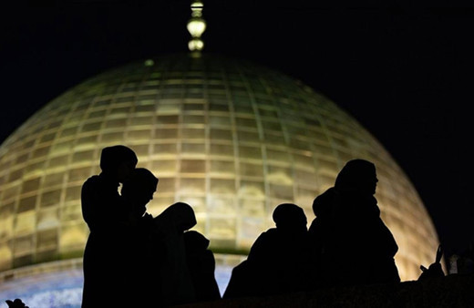 İsrail askerleri Mescid-i Aksa İmamı Şeyh Sabri'nin evini bastı