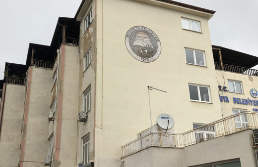 Deprem sonrası Mudanya Belediye binası tahliye edildi