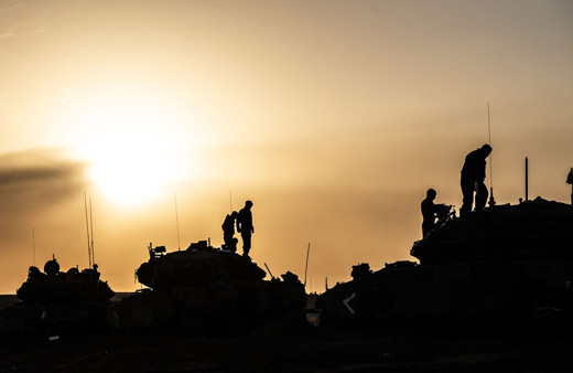 İsrail yine mülteci kampını vurdu: 50 kişi hayatını kaybetti