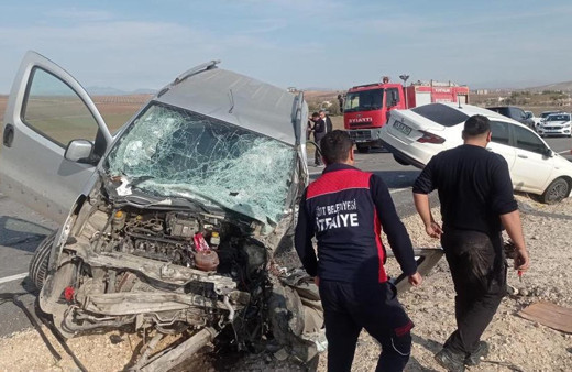 Siirt'te araçları ile arka arkaya giden kardeşleri ölüm ayırdı