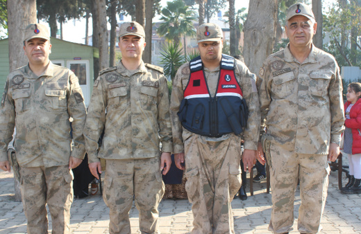 Hatay'da down sendromlu İsmail, bir günlüğüne asker oldu