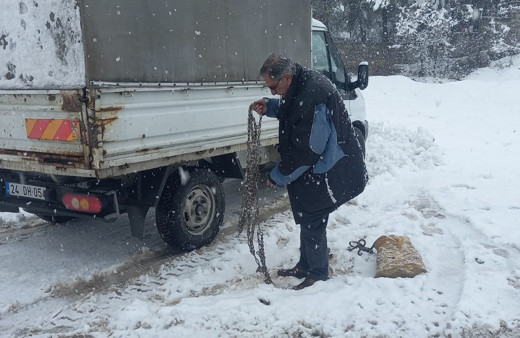 Tunceli'de kar kalınlığı 20 santimi buldu, ekipler durmadan çalışıyor