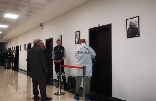 Atatürk Üniversitesi Edebiyat Fakültesi Öğretim Üyesi odasında ölü bulundu!