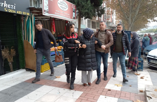 Manisa'da intihar girişiminde bulunan kadını polis ekipleri kurtardı