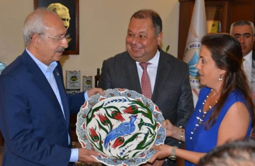 CHP'li Belediye Başkanı göbek fıtığı ameliyatı olurken hayatını kaybetti!