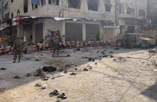 Gazze'de erkekler sokakta çırıl çıplak soyulup gözaltına alındı! Kamyona bindirip götürdüler